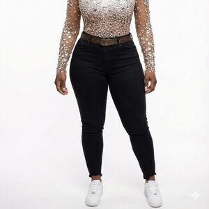 GUC BLACK DENIM JEANS.